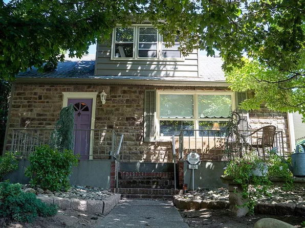 302 James St, Kingston, PA 18704