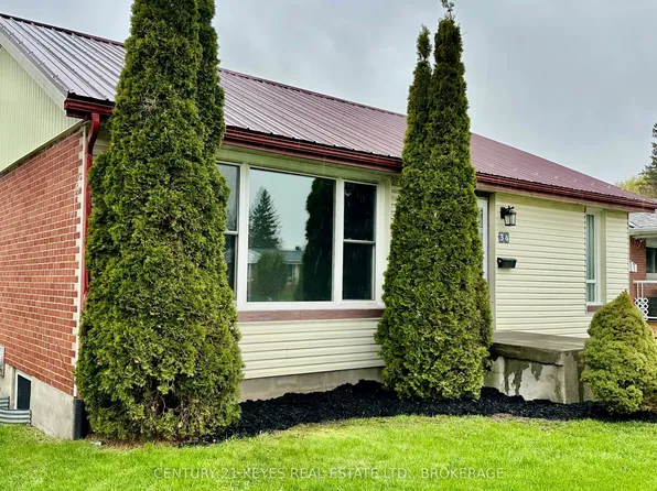 34 Salisbury Ave, Brockville, ON K6V 2T5