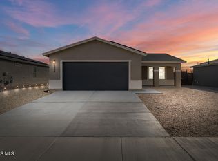 1004 Painted Lady St, Horizon City, TX 79928