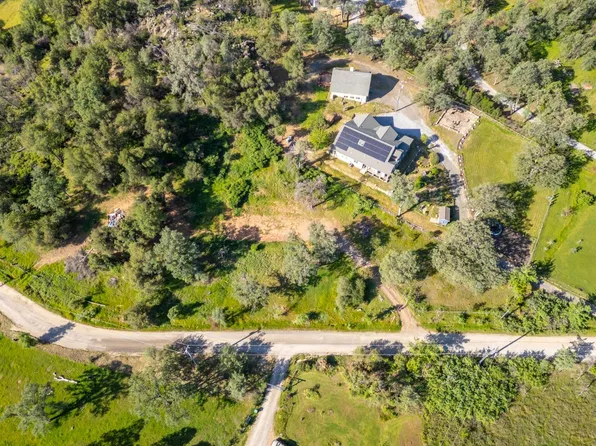 7467-20127 Sunrise Dr, Redding, CA 96003