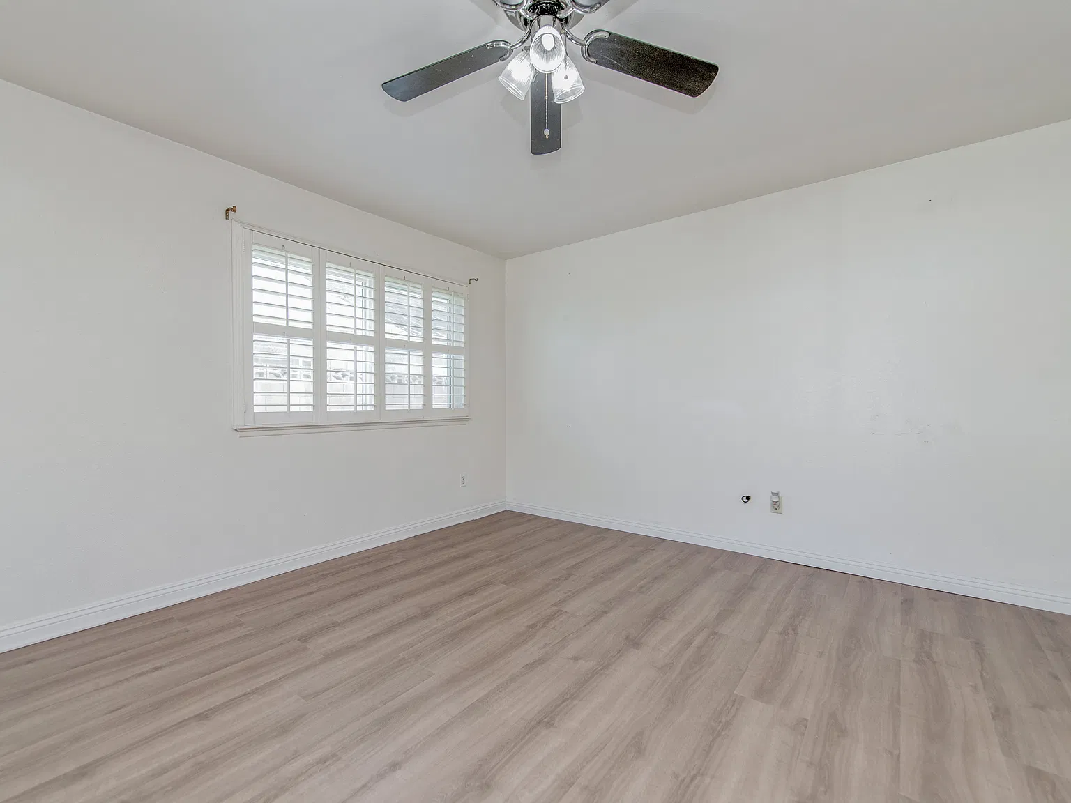 4 bed, 1568 sqft, $3,580 — Photo 4