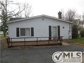 2nd image of 817 E Huron River Dr