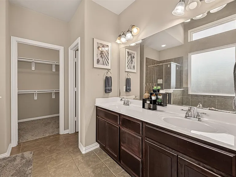 4502 Mallory Creek Dr — Photo 16