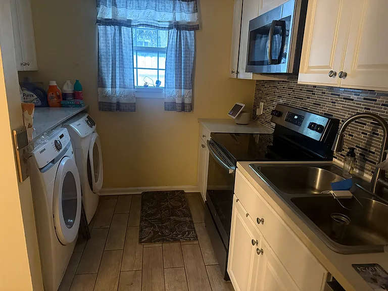 50 Marshland Rd #9 — Photo 7