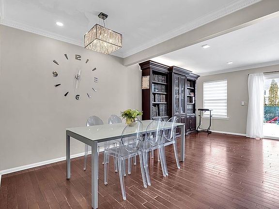 3rd image of 59 Aspen Ct