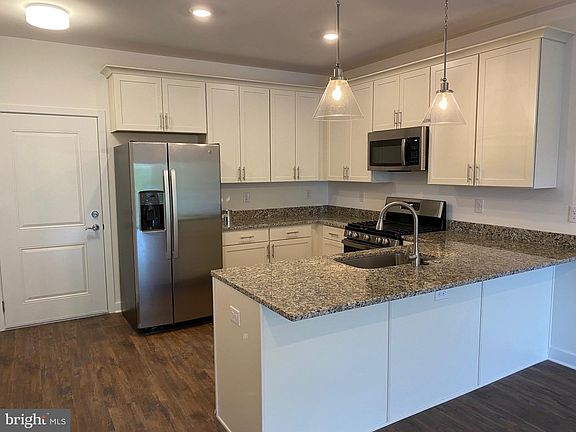 4th image of 33530 Old Salt Ln #202