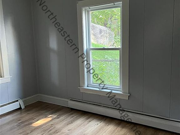 5th image of 323 Cumberland St #1R