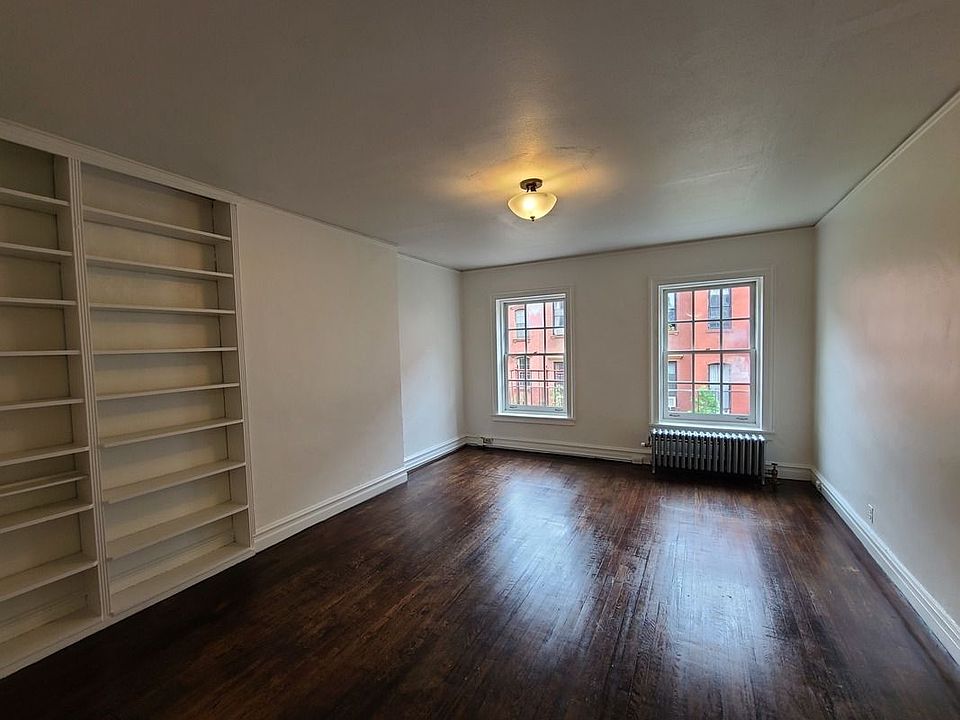 1st image of 46 Jane St APT 4