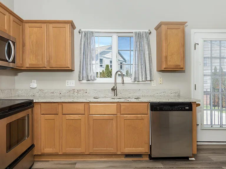 788 Eagle Dr — Photo 19
