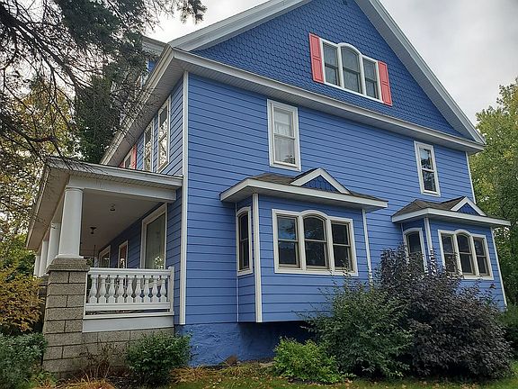 4th image of 615 N Lowell St