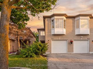 821 Pucks Pl, Newmarket, ON L3X 2K3
