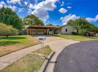 901 Great Oaks Cv, Round Rock, TX 78681