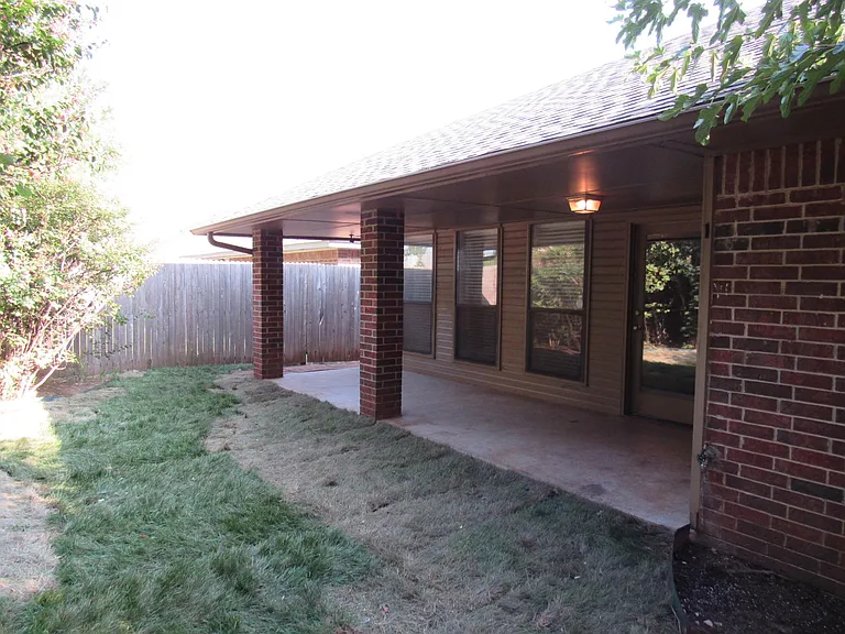 1809 Pinnacle Ln — Photo 23