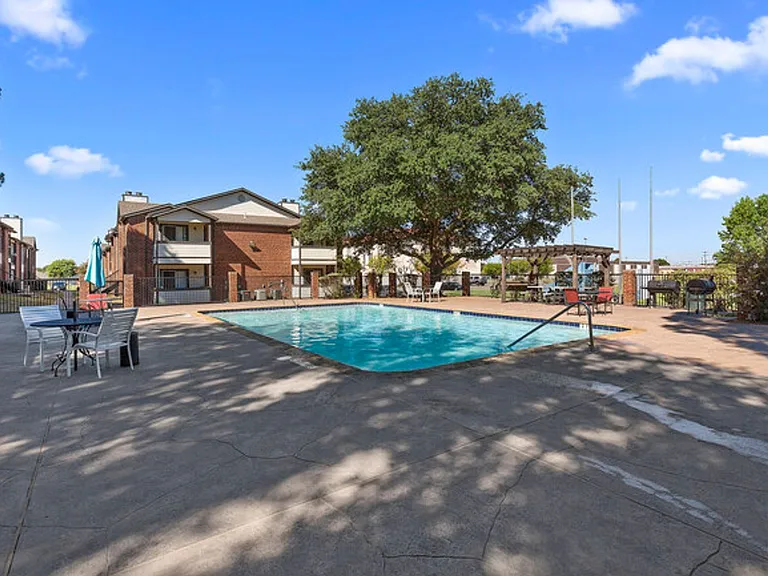 Bromley Granbury — Photo 11