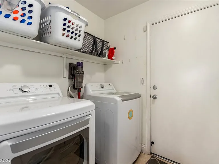 217 Cimarron Village Way — Photo 40