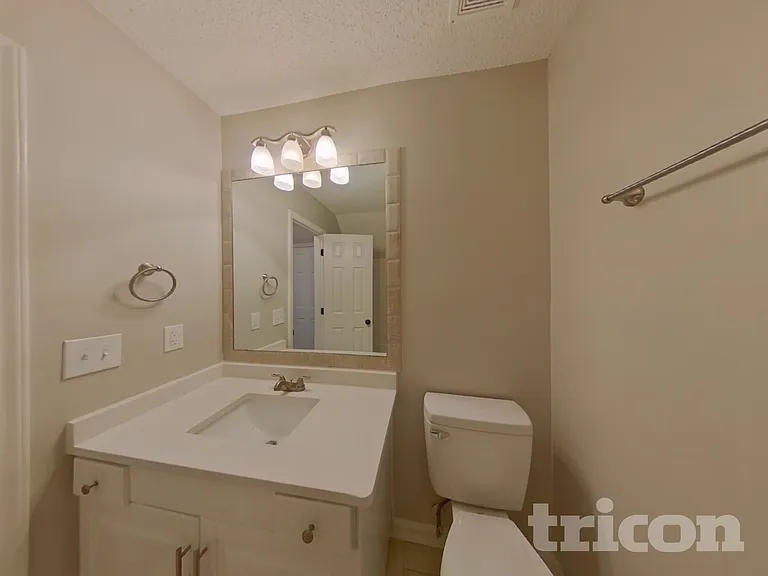 713 Trailing Rock Dr — Photo 15
