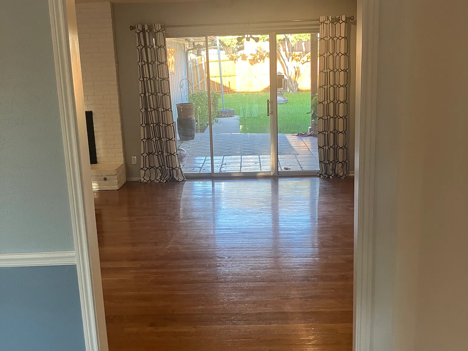3 bed, 1853 sqft, $2,600 — Photo 3