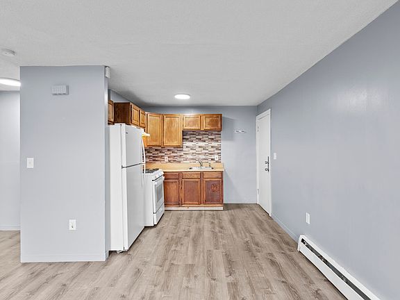 3rd image of 26-28 Lawrence St #28-6