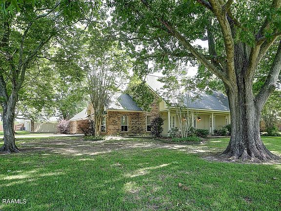 4th image of 128 Countryview Dr