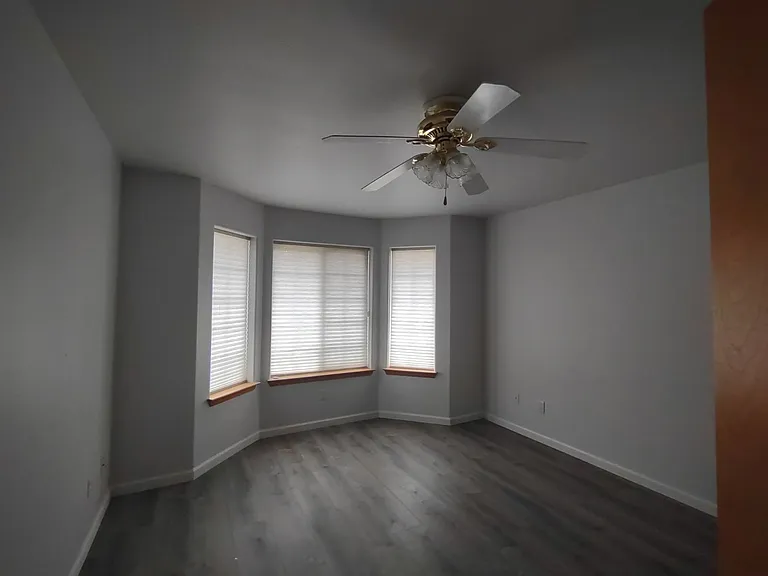 365 Octopus Ave NE — Photo 12