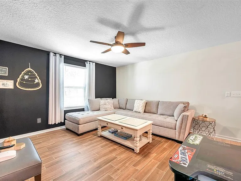 3737 Copperspring Blvd — Photo 32