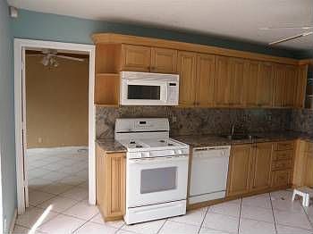 4th image of 5735 Ithaca Cir E