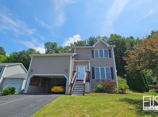 223 Abigail Dr, Colchester, VT 05446