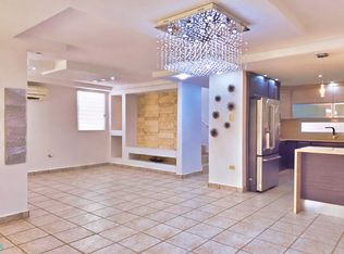 L8 Calle Versalles, Dorado, PR 00646