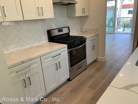 4th image of 942 7th St #2