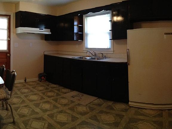 4th image of 5816 Dellrose Dr