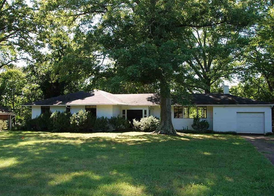 1st image of 2503 Highland Dr NE