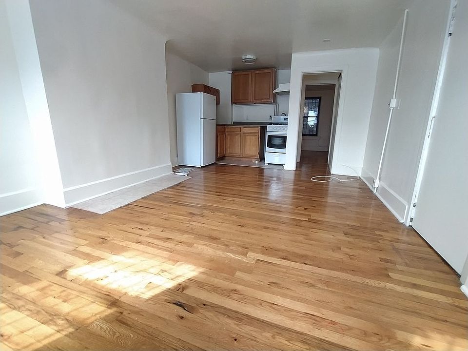 2nd image of 48 4th Ave #G