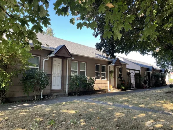 1209 8th Avenue, Longview, WA 98632