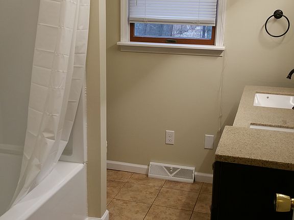 3rd image of 15106 164th Ave