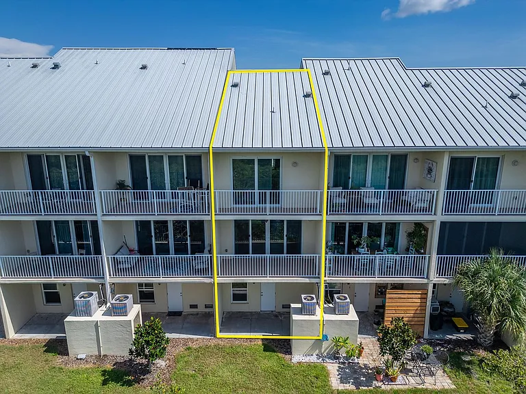 3266 Mangrove Point Dr — Photo 79