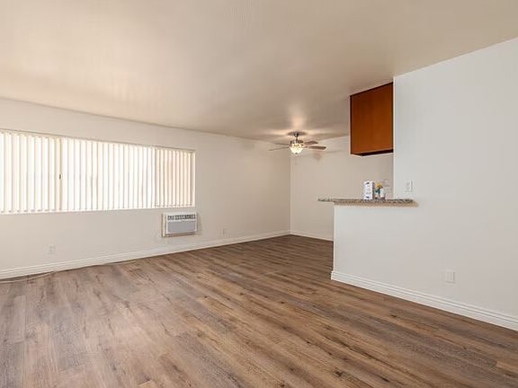 5th image of 15005 Sherman Way APT 324