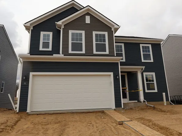 391 Edge Brook Dr, Holly, MI 48442