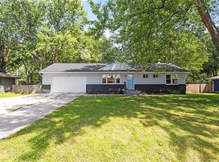 11601 Sunnyslope Dr, Kansas City, MO 64134