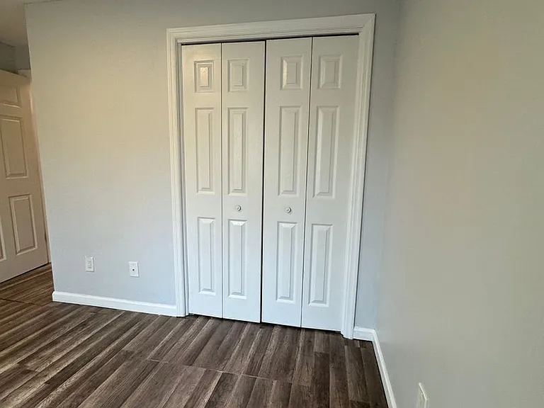 Creekview Apartments - Kingsport, TN — Photo 27