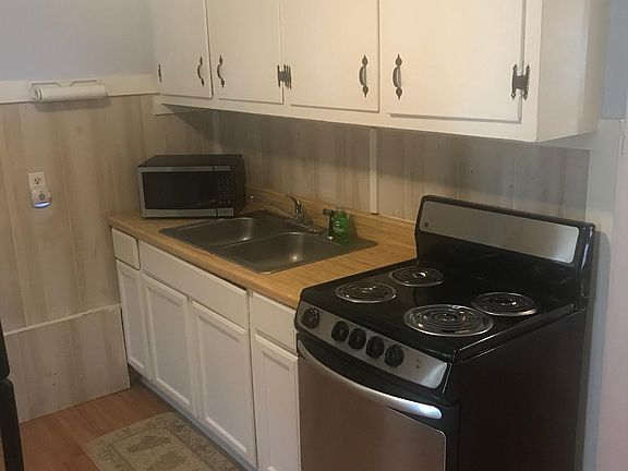 3rd image of 1408 Lenmore St