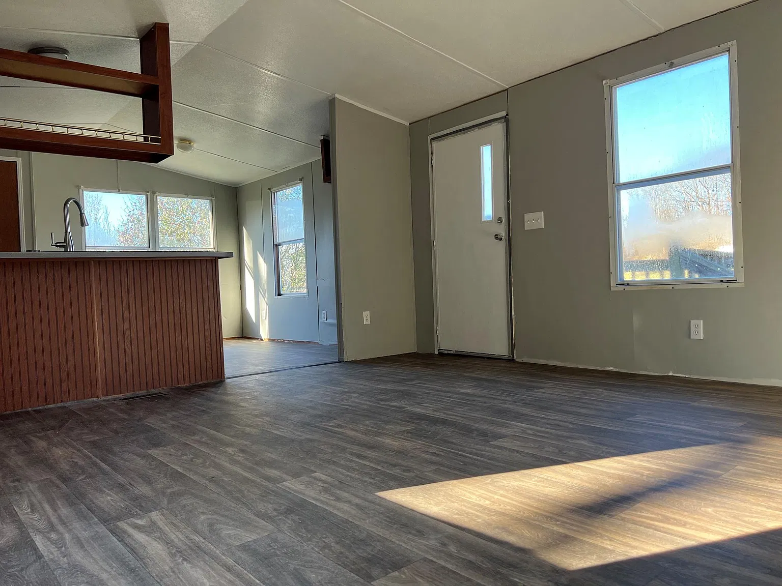 2 bed, $595 — Photo 3