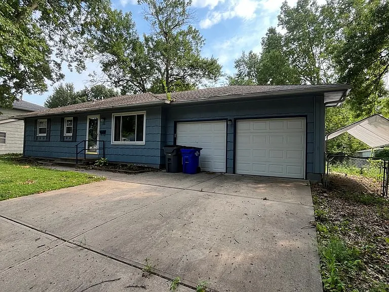 1103 Willow Dr — Photo 15