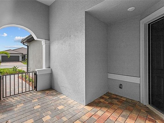 4th image of 16766 Rolling Rock BLVD