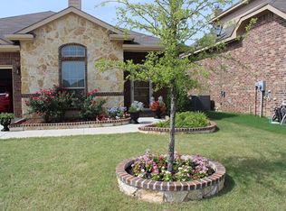 5201 Prestwick Dr, Arlington, TX 76001
