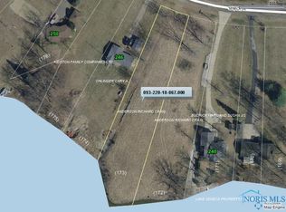 242 Seneca Dr, Montpelier, OH 43543