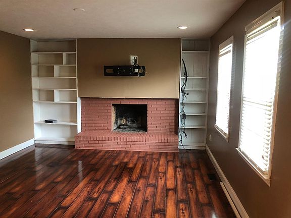 2nd image of 2208 Mercer Dr