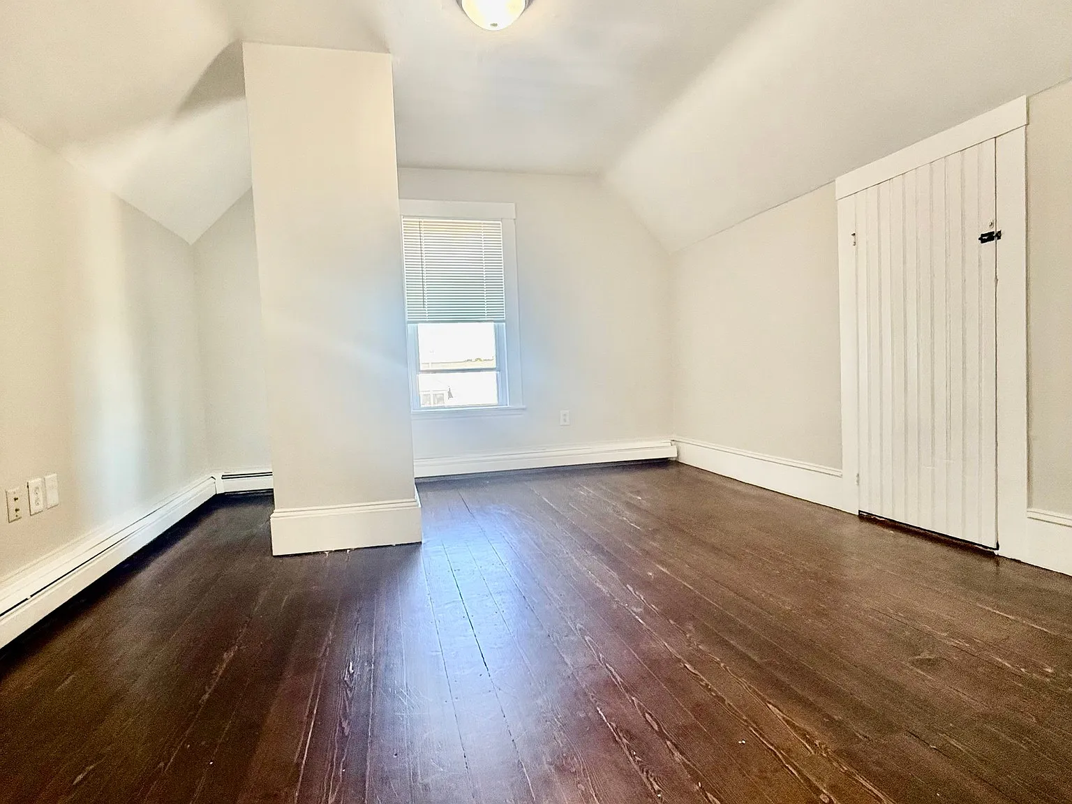 5 bed, 1.0 bath, $3,400 — Photo 4