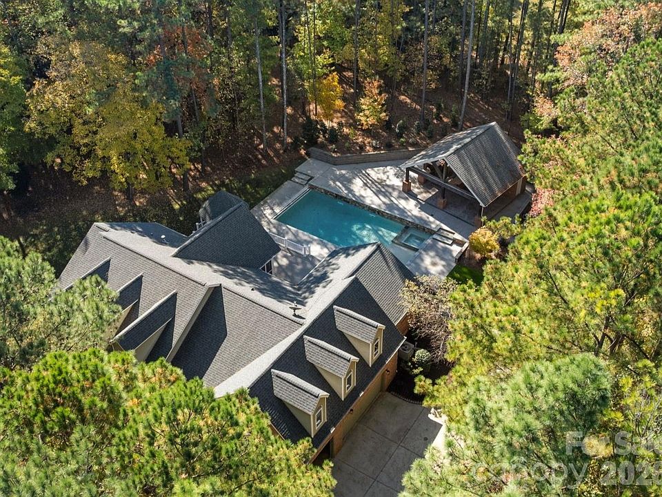 1st image of 3120 King Olaf Dr