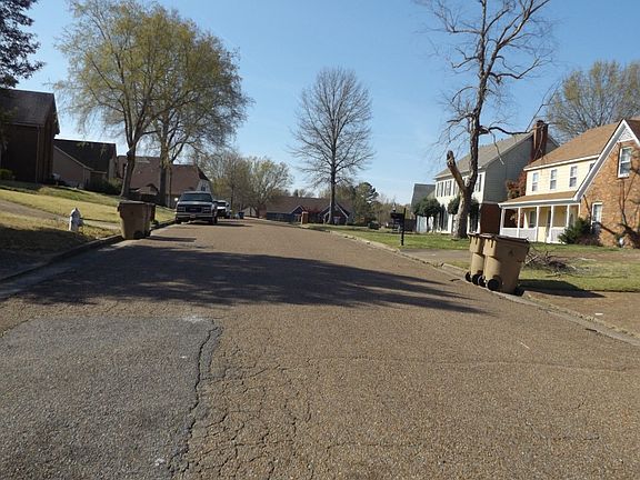 5th image of 4943 Barrington Cv
