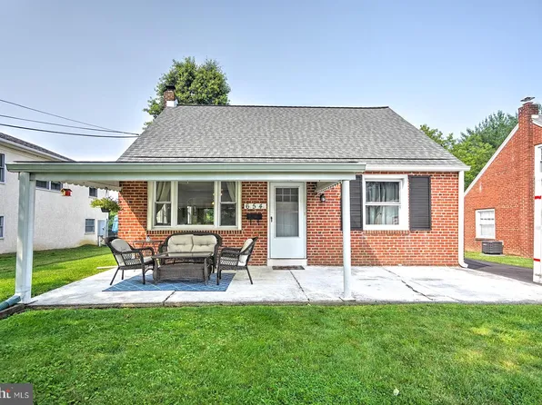 654 E Leamy Ave, Springfield, PA 19064